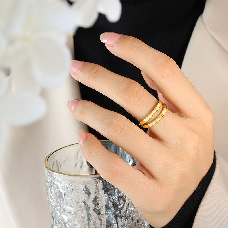 Angular Double-Layer Ring