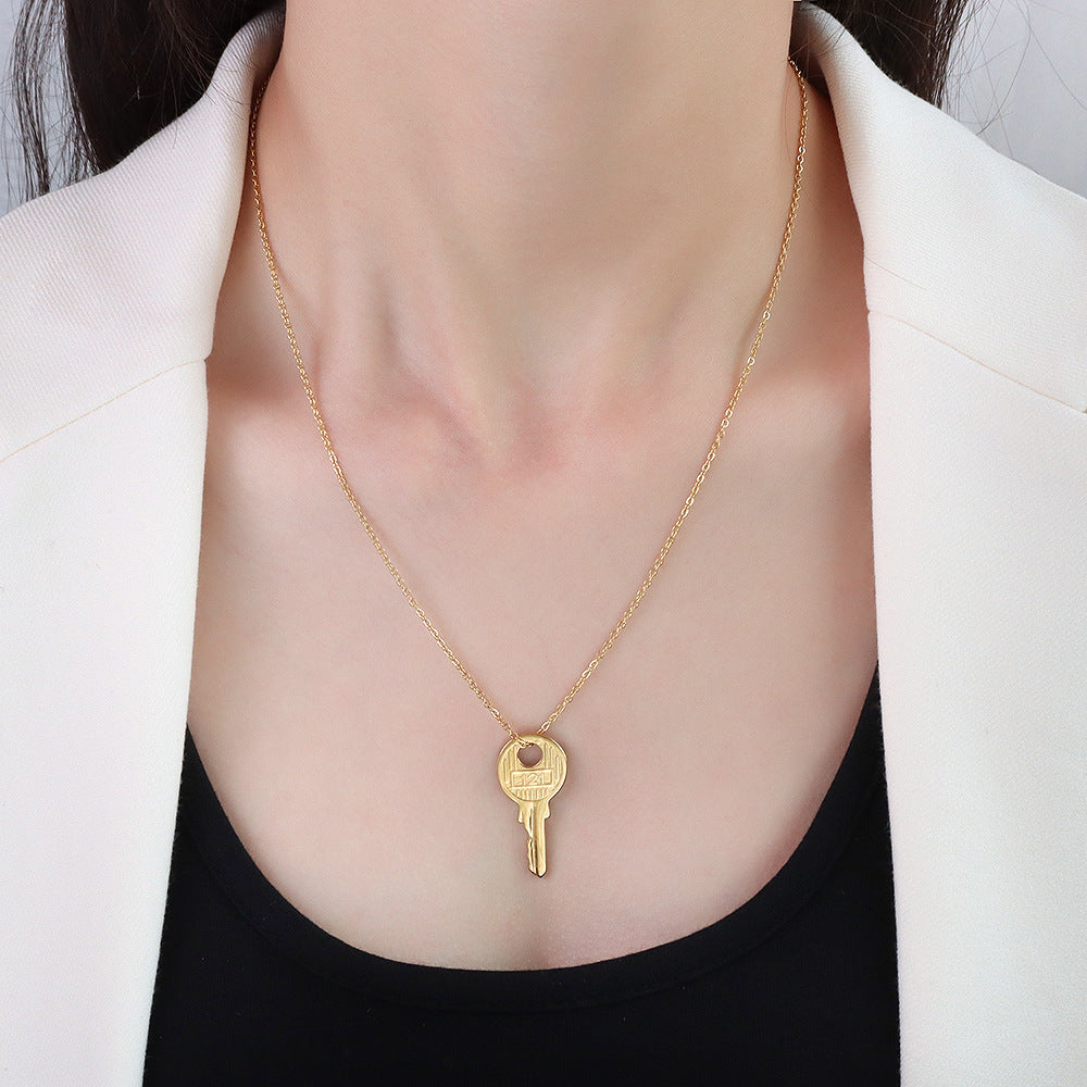 Key Heart Lock Pendant Necklace